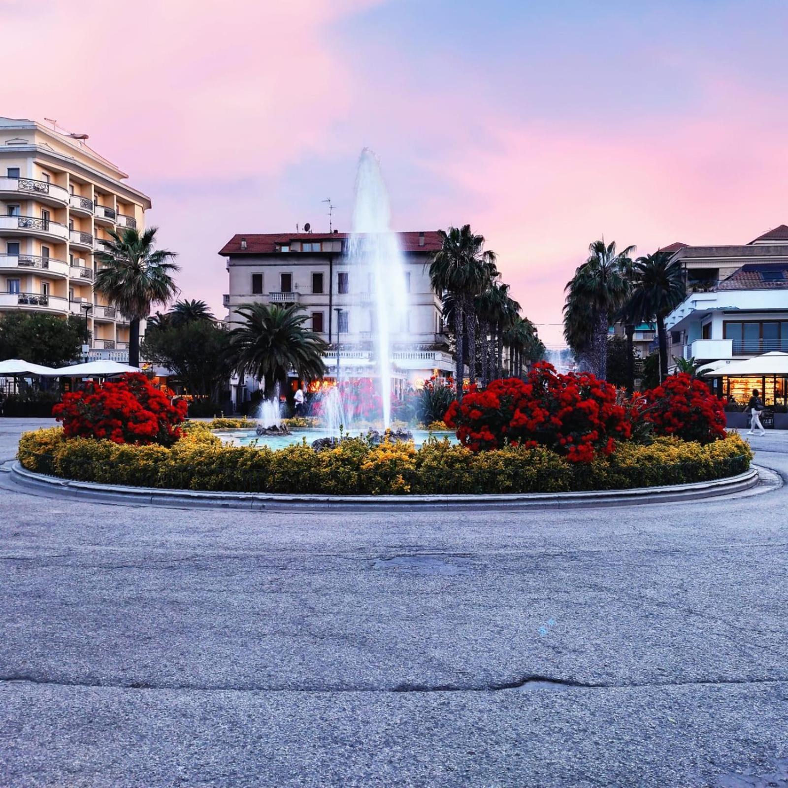 Residenza Sciarra Hotell San Benedetto del Tronto Eksteriør bilde